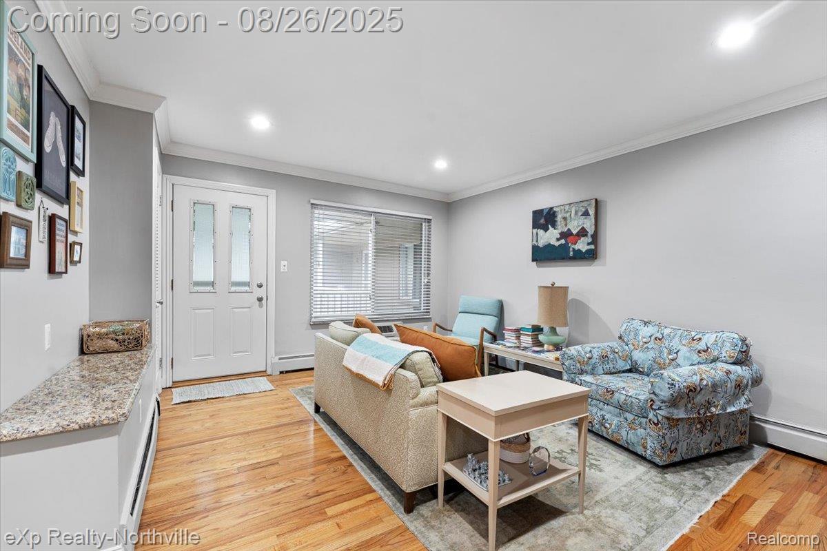 475 S Adams Road 21