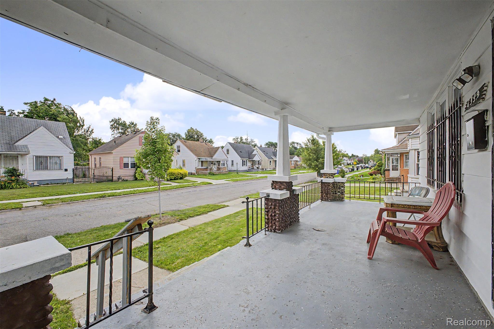 6539 Greenview Avenue