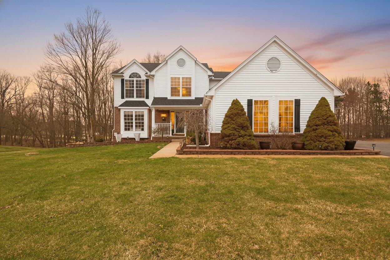 7233 N Lake Orchard Drive