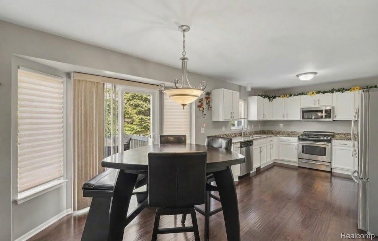 8366 Sherwood Drive