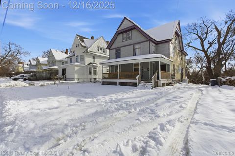 18 Fairgrove Street Pontiac City MI 48342