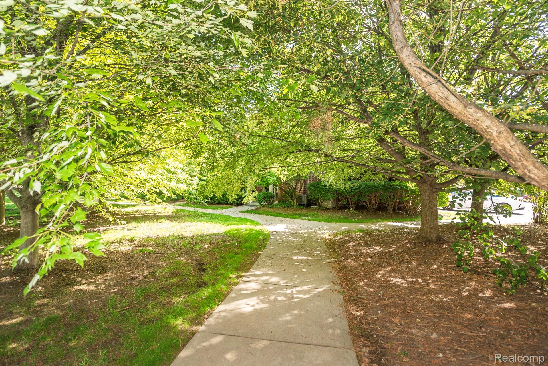5738 Wellesley Lane