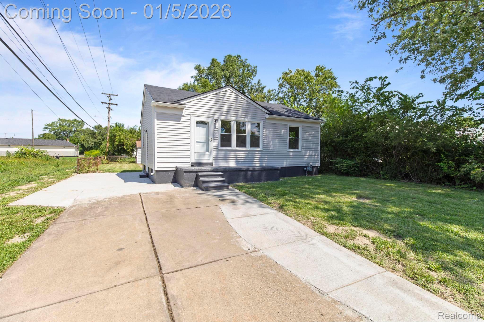 27334 NOTRE DAME Street