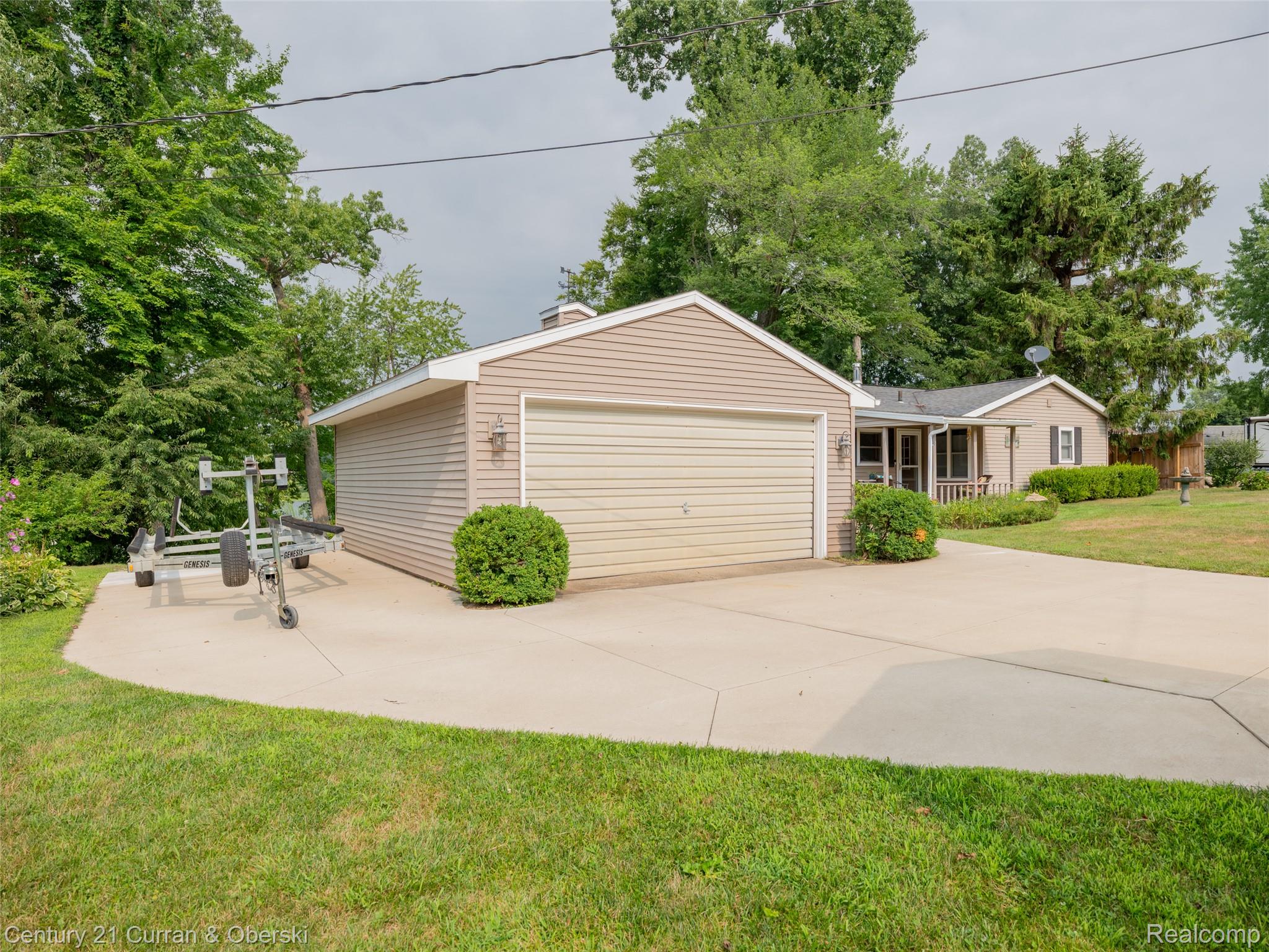 60846 N Lakeshore Drive