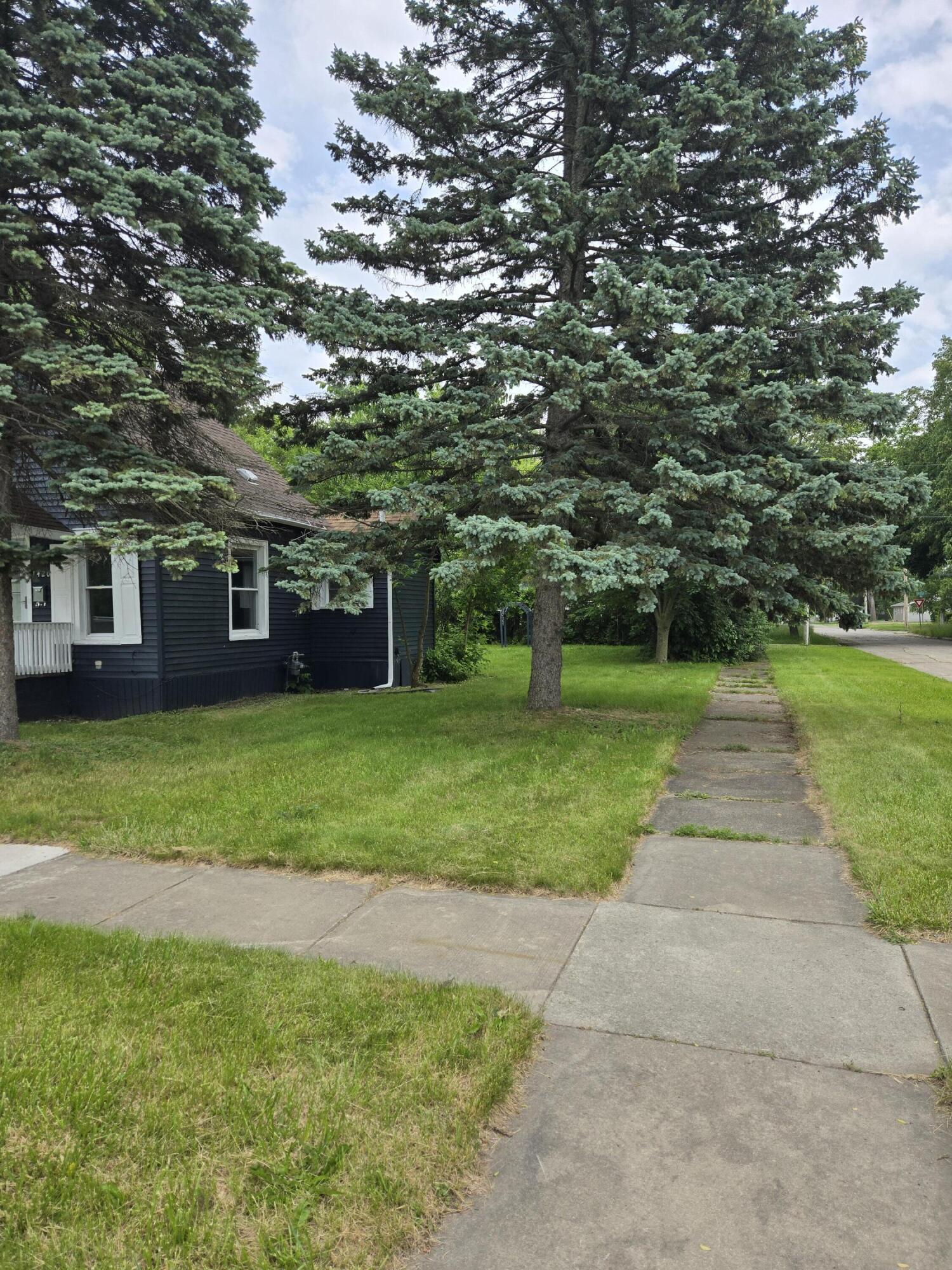 1420 Sweet Street