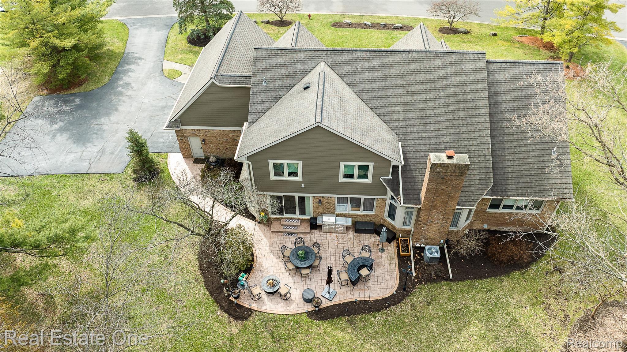 5350 Hidden Pines Drive