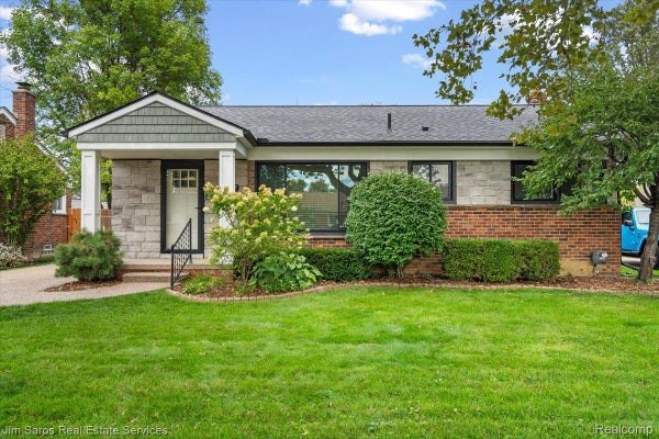 22587 KIPLING ST, SAINT CLAIR SHORES, MI 48080 - Image 306915fb20276d8a6e4a8de73eee5b89/222939489