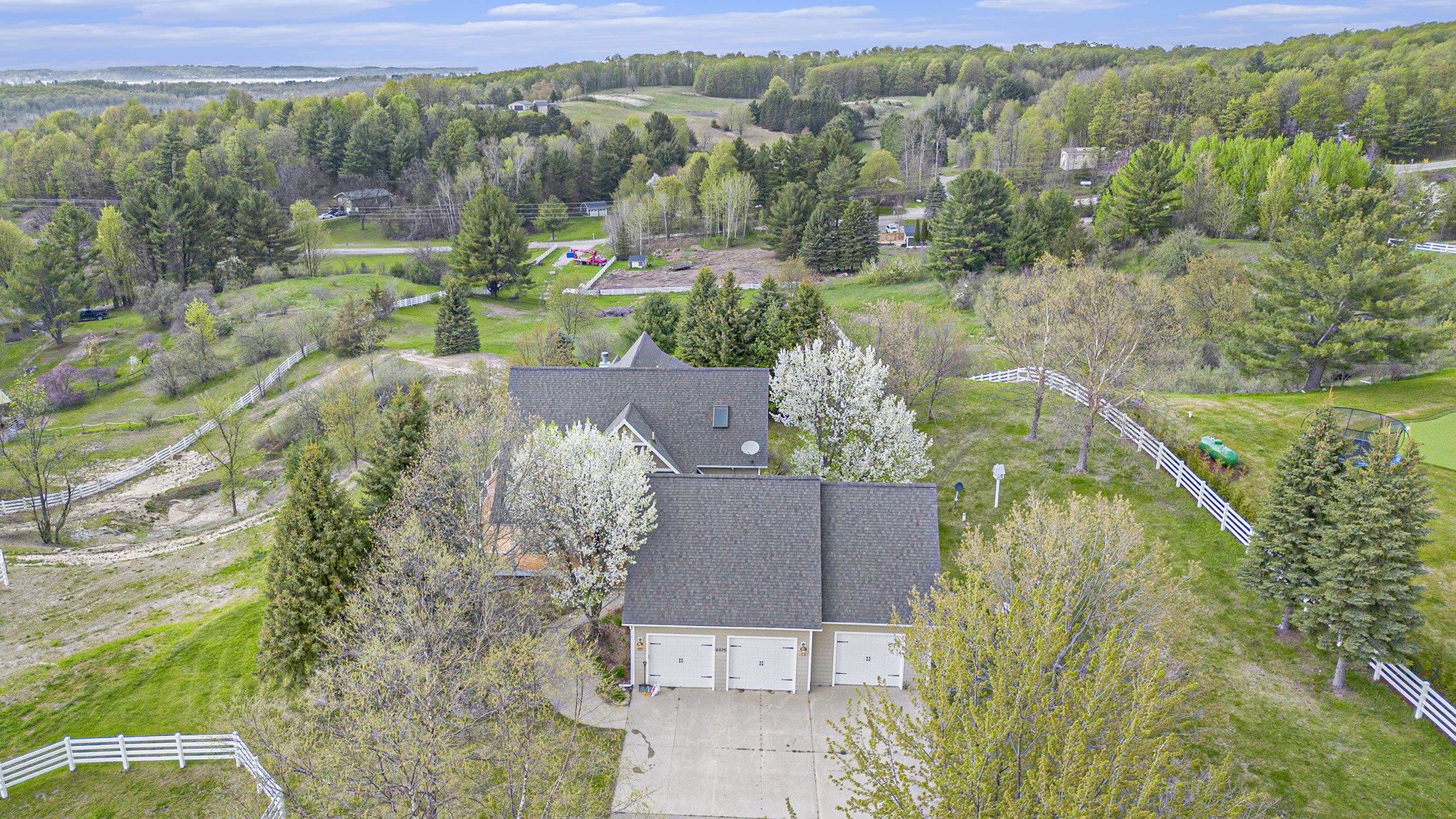 6075 Arabian Lane