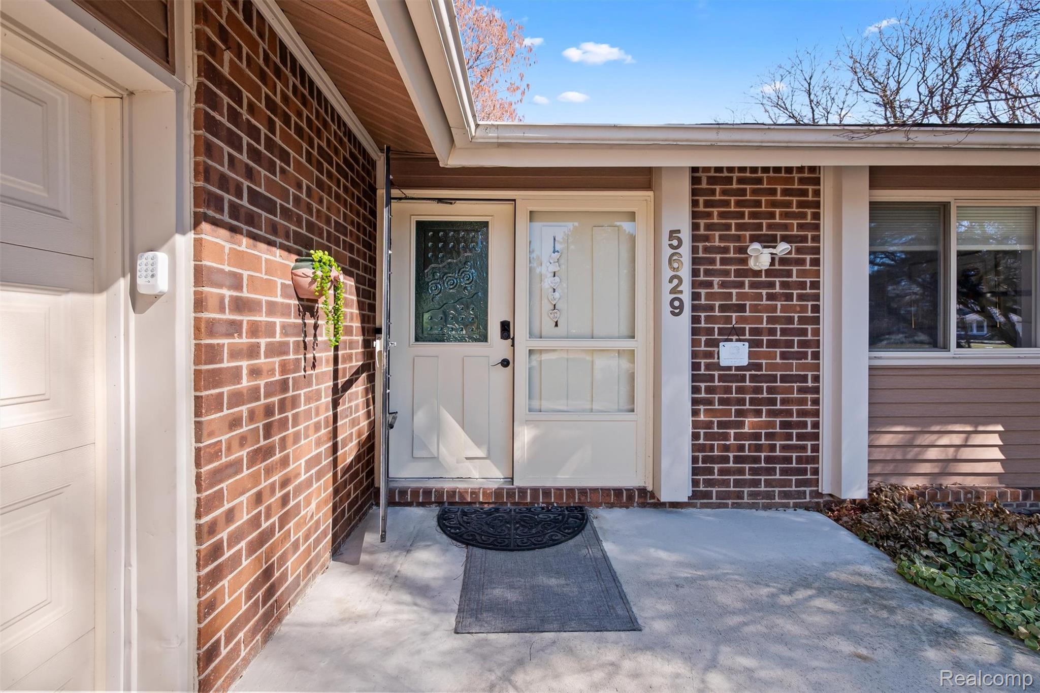 5629 Perrytown Drive