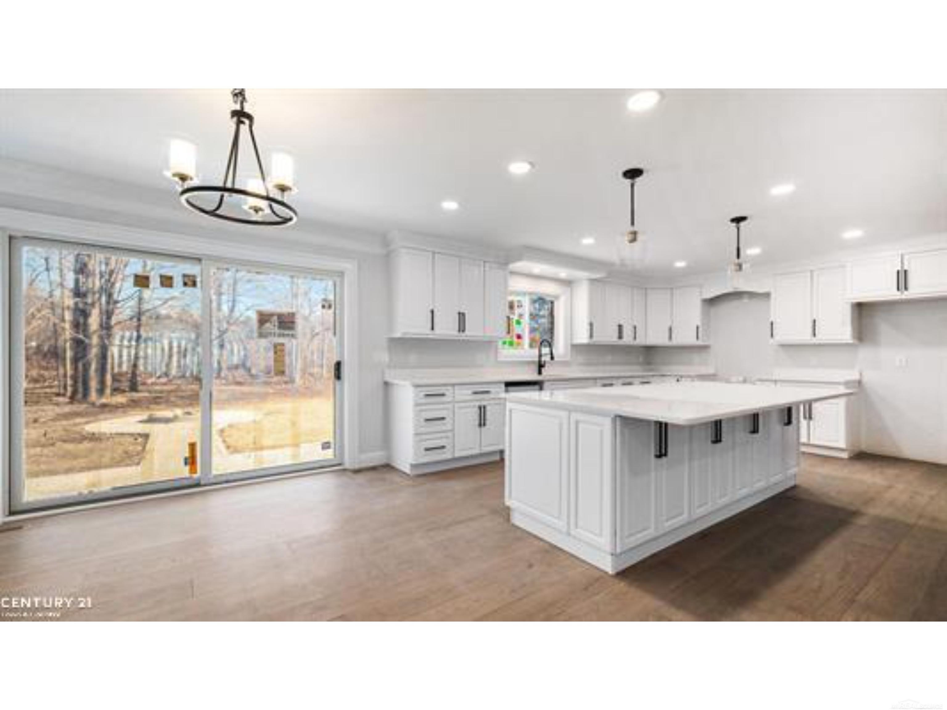 56350 Willow Creek Boulevard