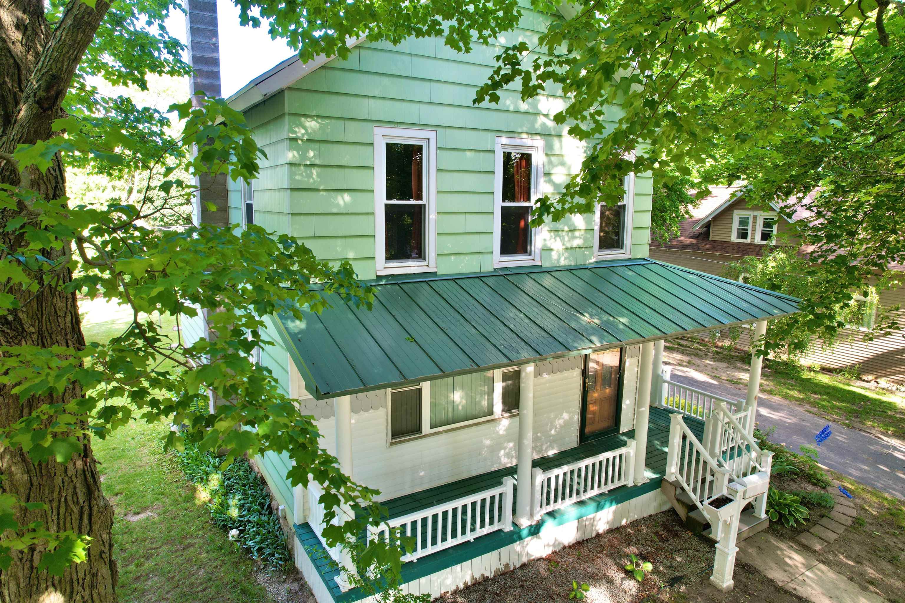 414 N Maple Street
