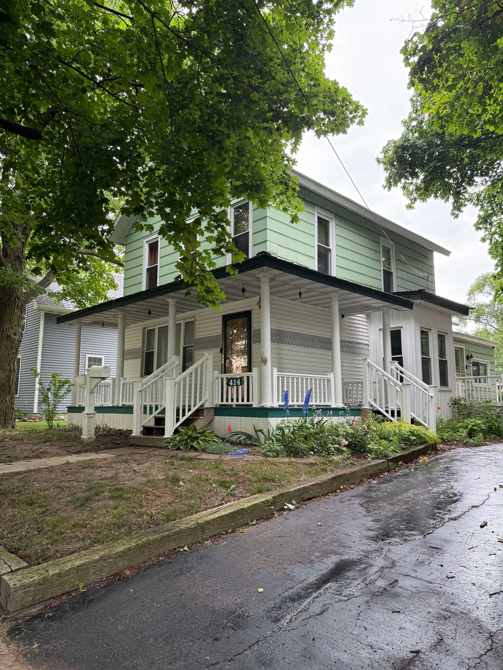 414 N Maple Street