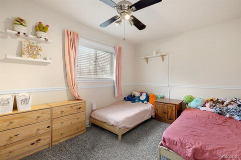 Tiny photo for 3570 Emmons Avenue, Rochester Hills City, MI 48307 (MLS # 20261021746)