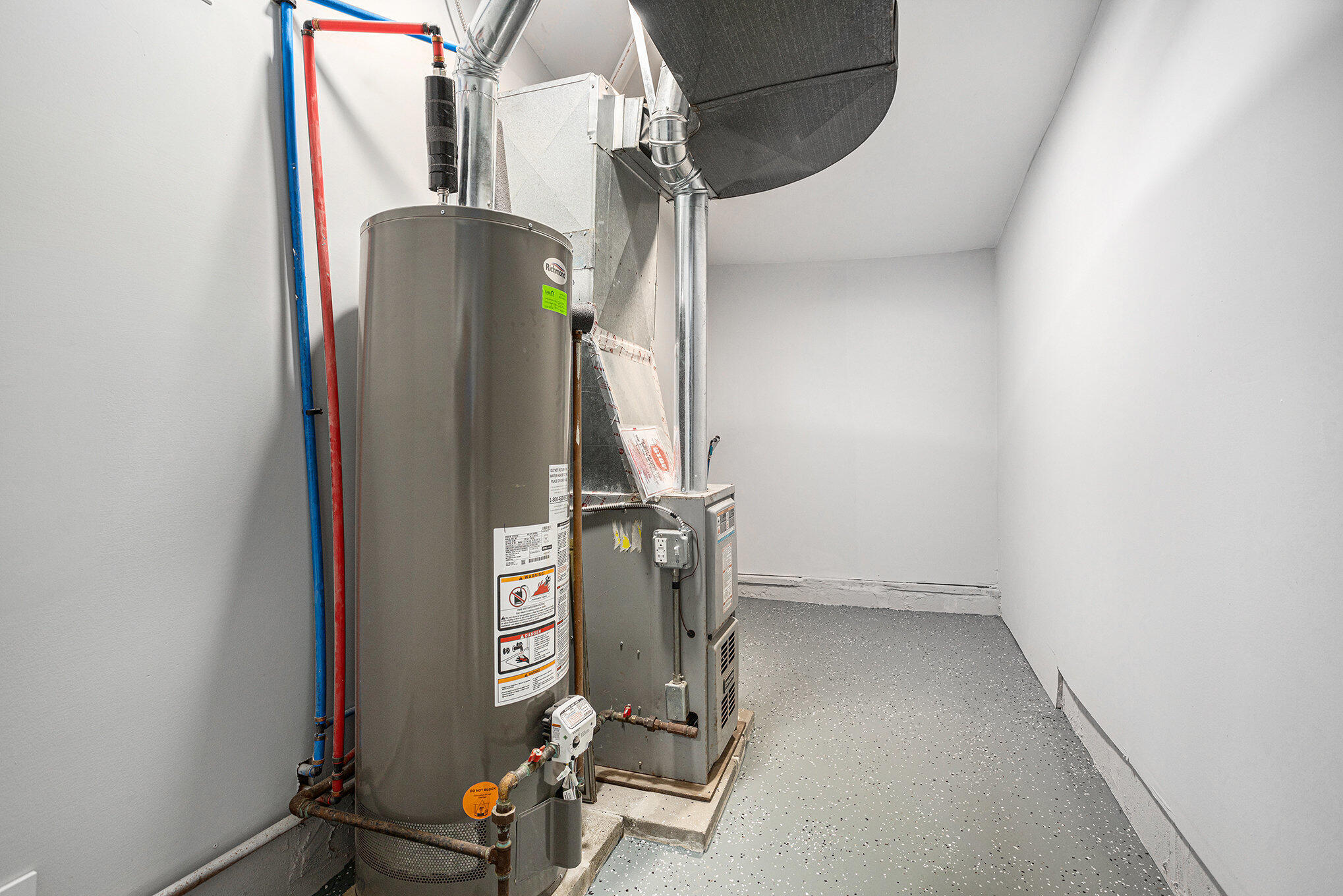 Kalamazoo Charter Township, Michigan 49004, United States, 3 Bedrooms Bedrooms, ,1 BathroomBathrooms,Residential,Active,202846