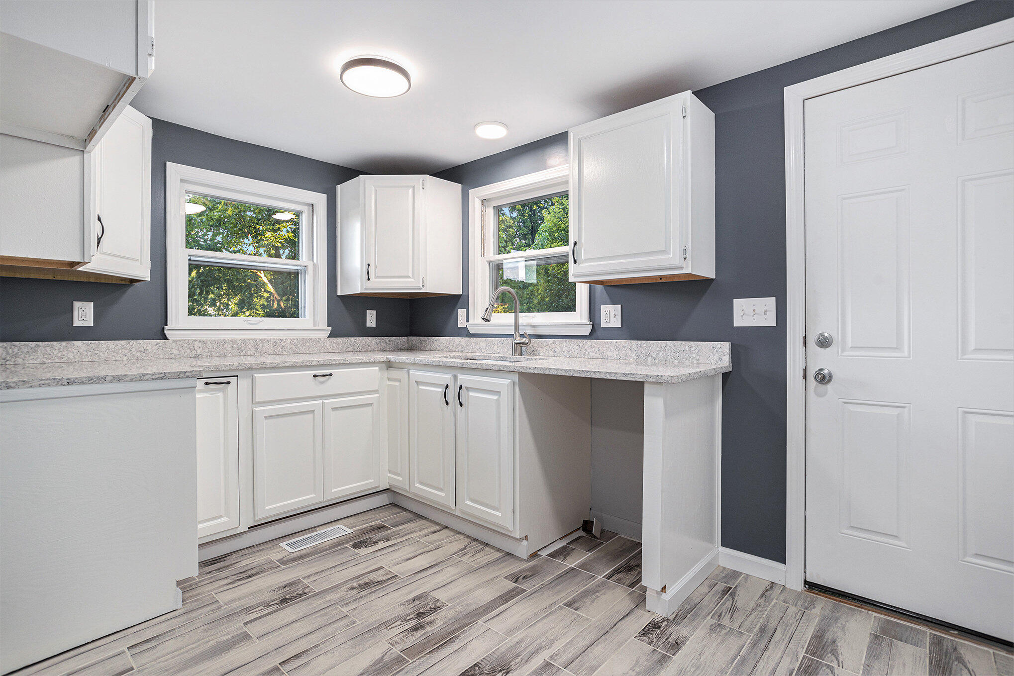 Kalamazoo Charter Township, Michigan 49004, United States, 3 Bedrooms Bedrooms, ,1 BathroomBathrooms,Residential,Active,202846