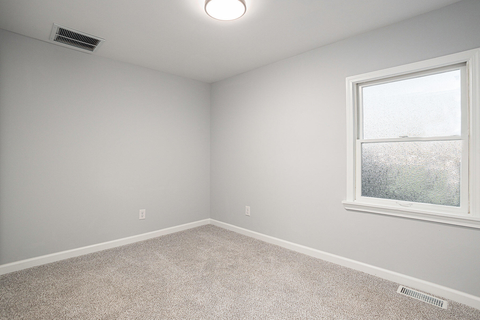 Kalamazoo Charter Township, Michigan 49004, United States, 3 Bedrooms Bedrooms, ,1 BathroomBathrooms,Residential,Active,202846