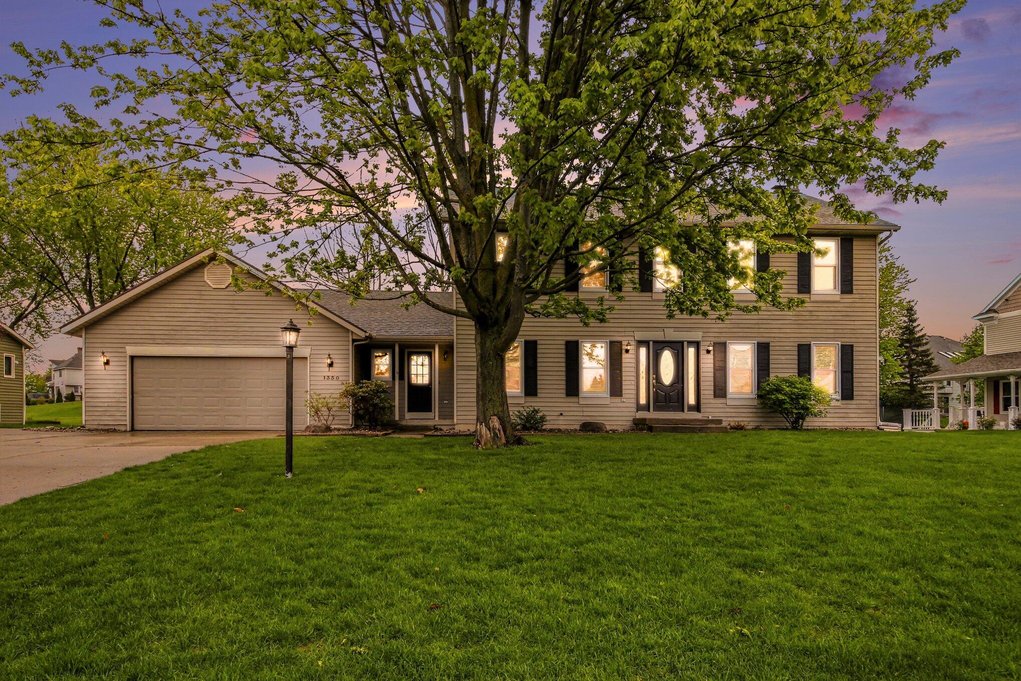 1330 Meadowgreen Court SE