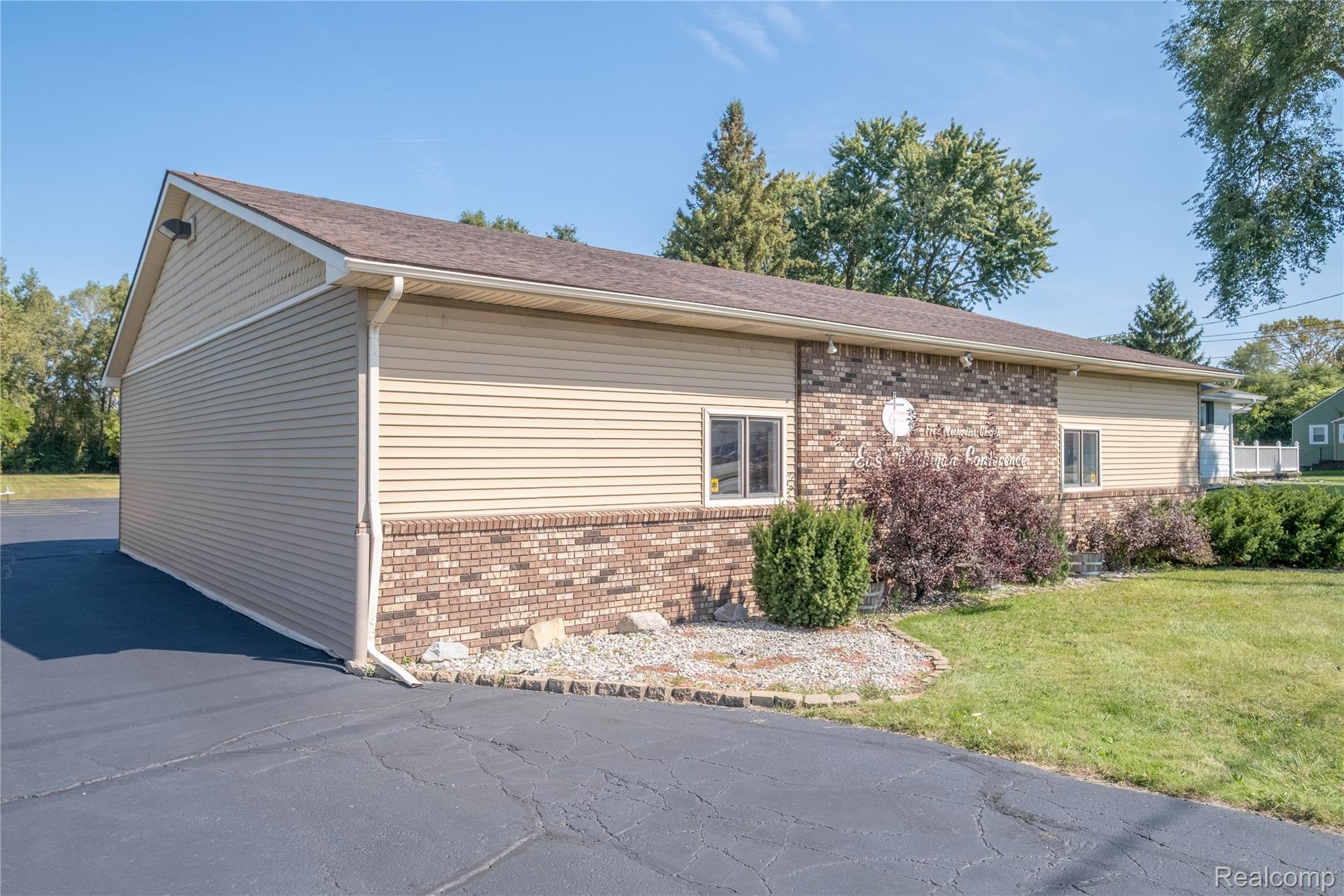 2186 W Vienna Road