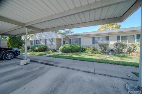 Tiny photo for 26533 Franklin Pointe Drive, Southfield City, MI 48034 (MLS # 20261085041)