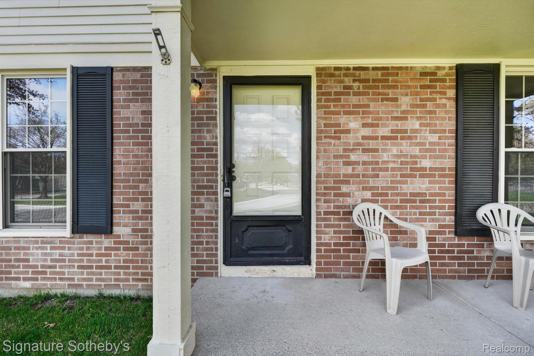 1445 Dover Hill N