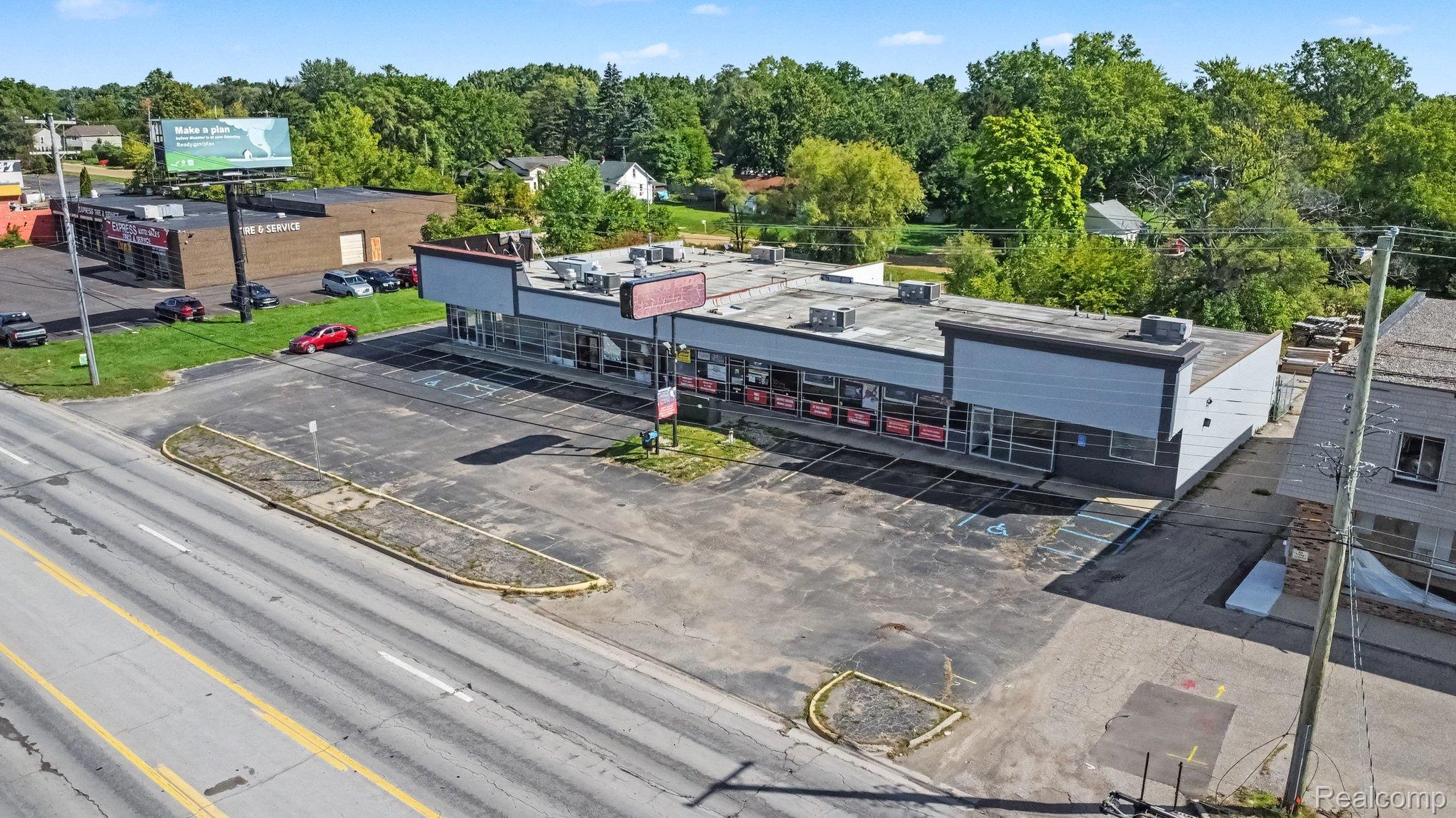 3147 S Dort Highway