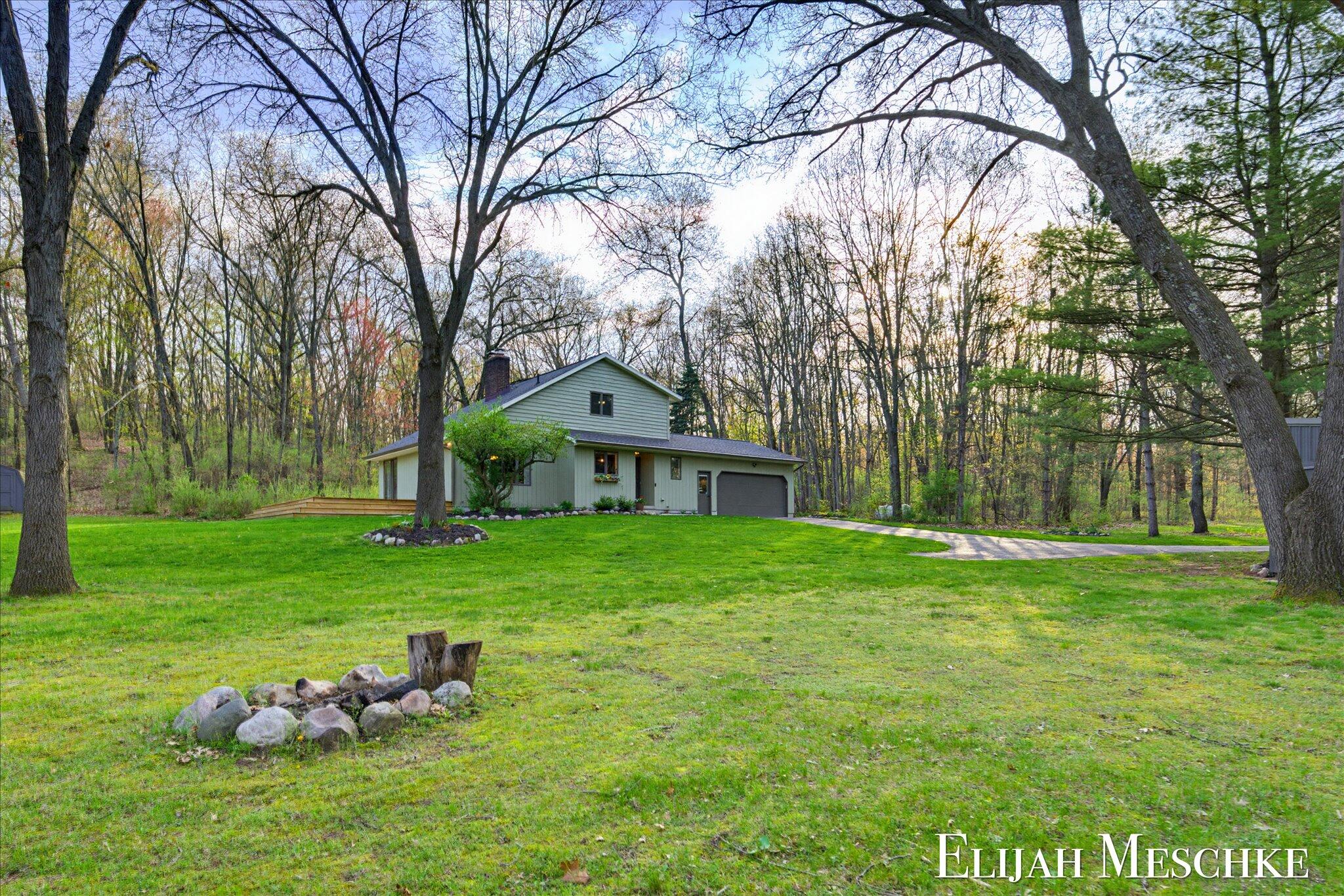 9000 Crooked Crow Road NE