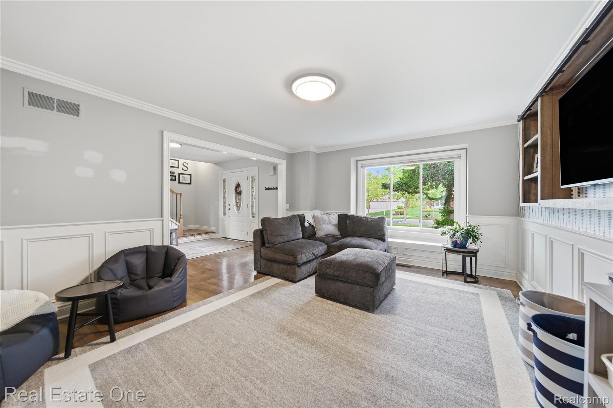 1031 Crestwood Court