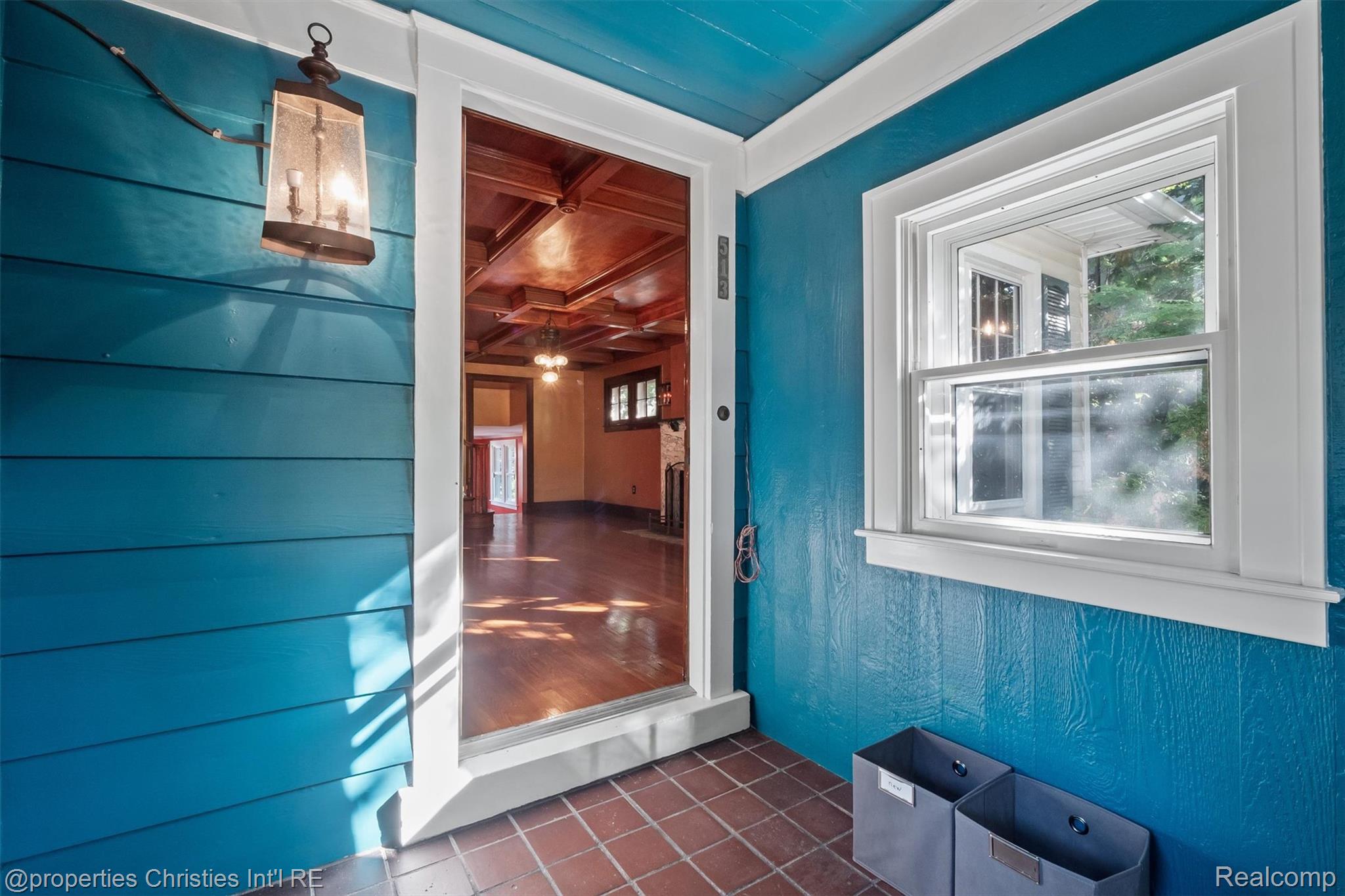 513 E Lincoln Avenue