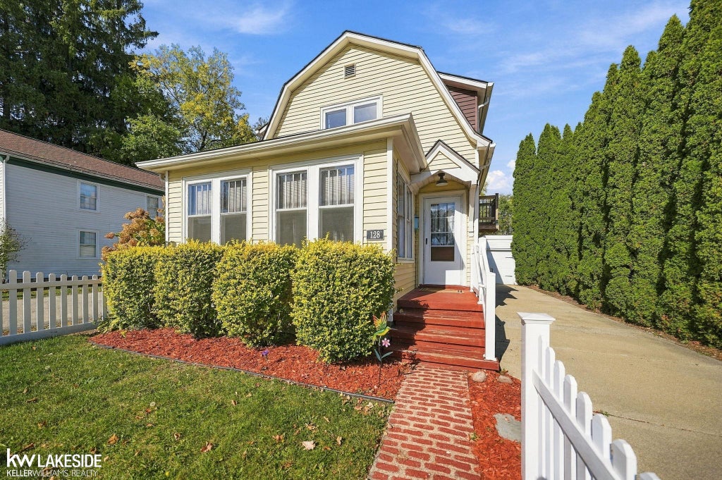 Photo of 128 Church Street, Romeo Village, MI 48065 (MLS # 58050225860)