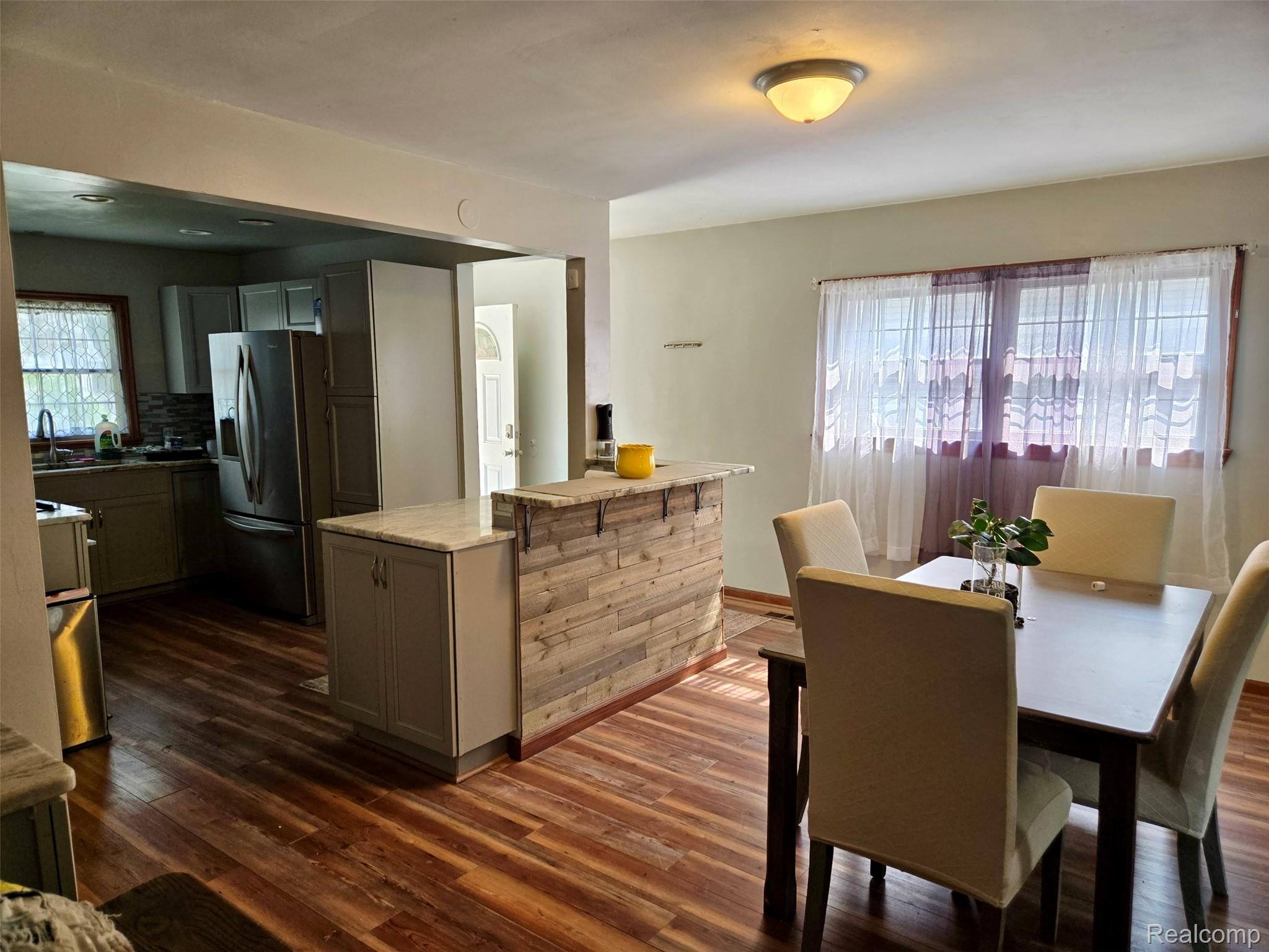 20616 Lancaster Street