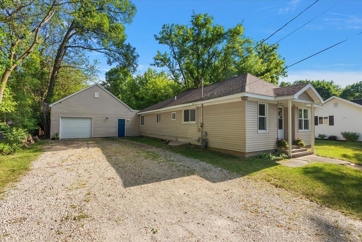 78 Carrie Street NW