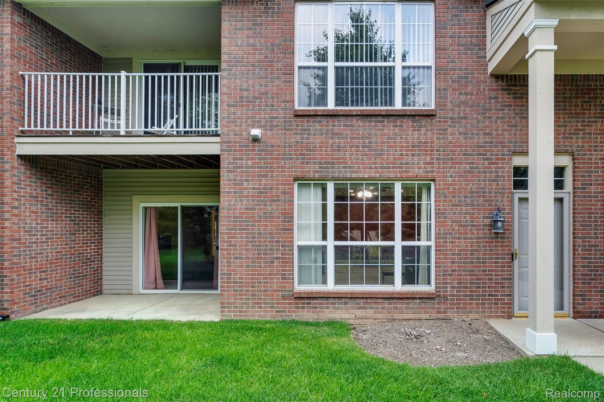 12107 Chesapeake Circle