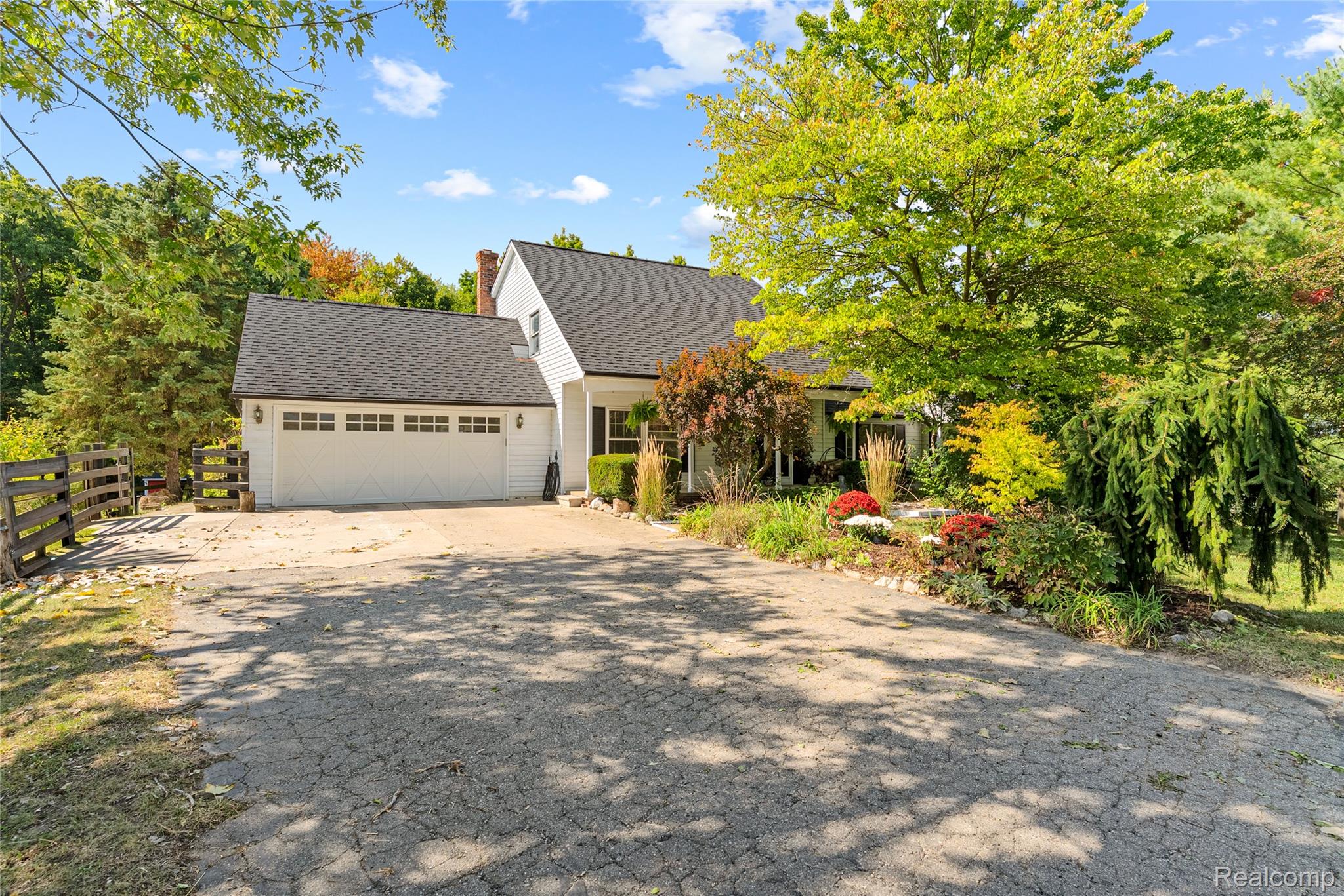 2715 Cullen Road
