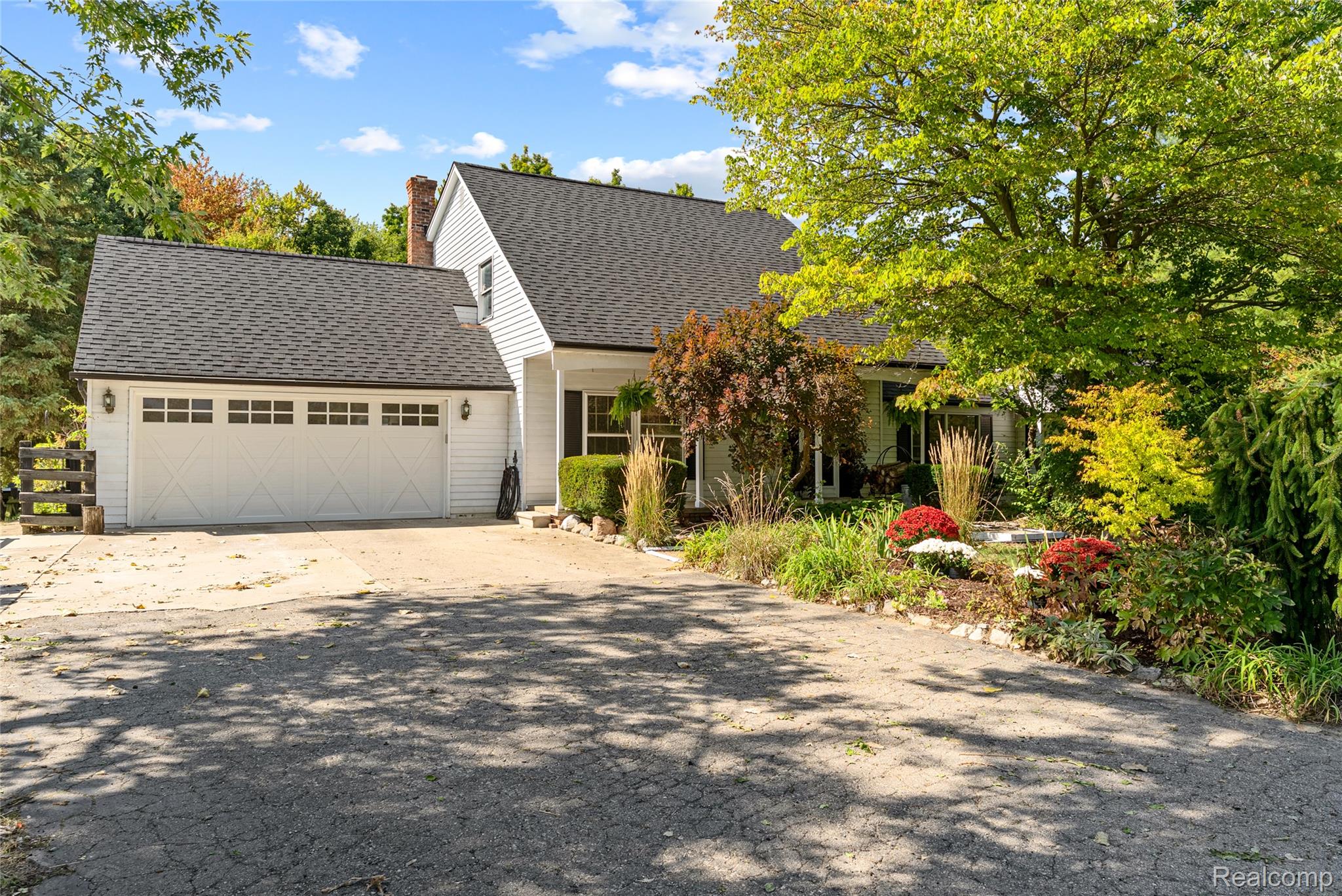 2715 Cullen Road