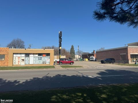 26631 Gratiot Avenue Roseville City MI 48066