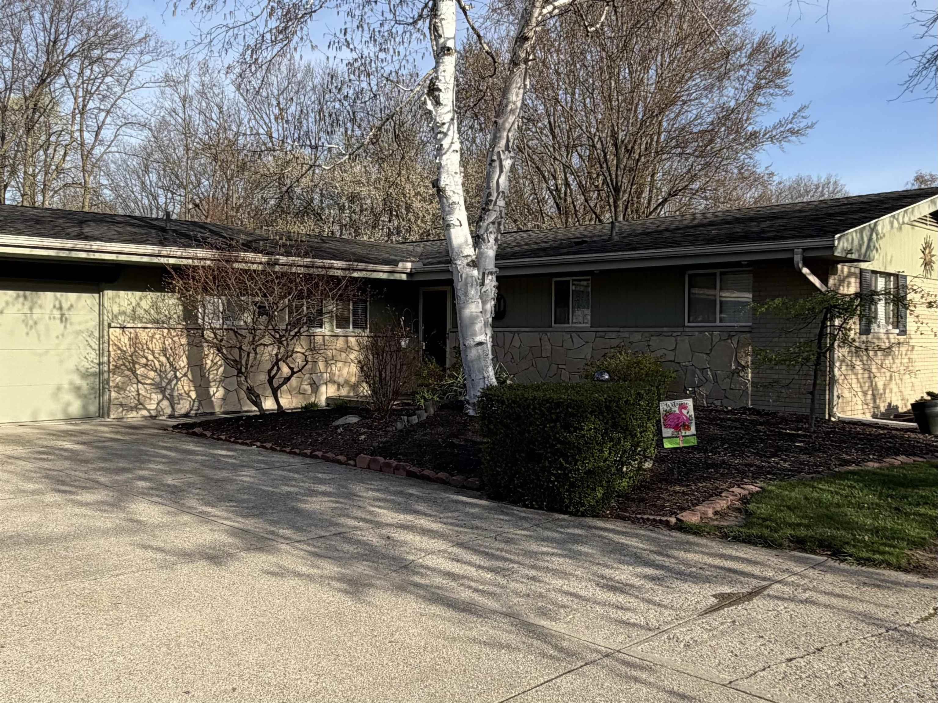 3647 sherwood Road