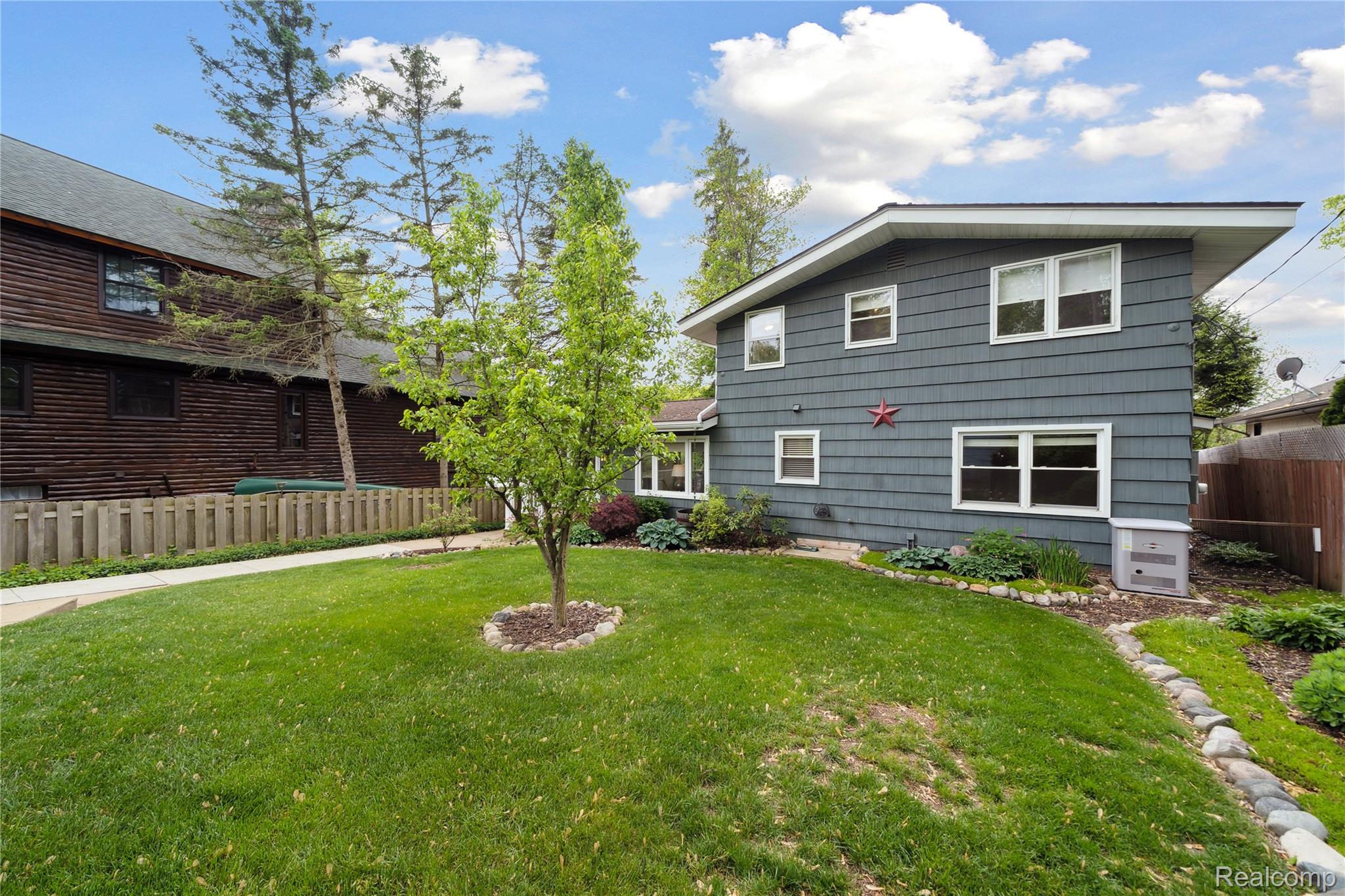 2009 RIDGE Road