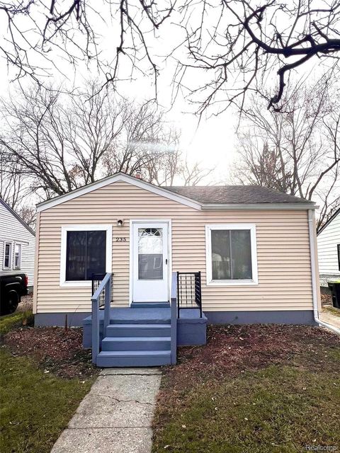 235 W Rutgers Avenue Pontiac City MI 48340