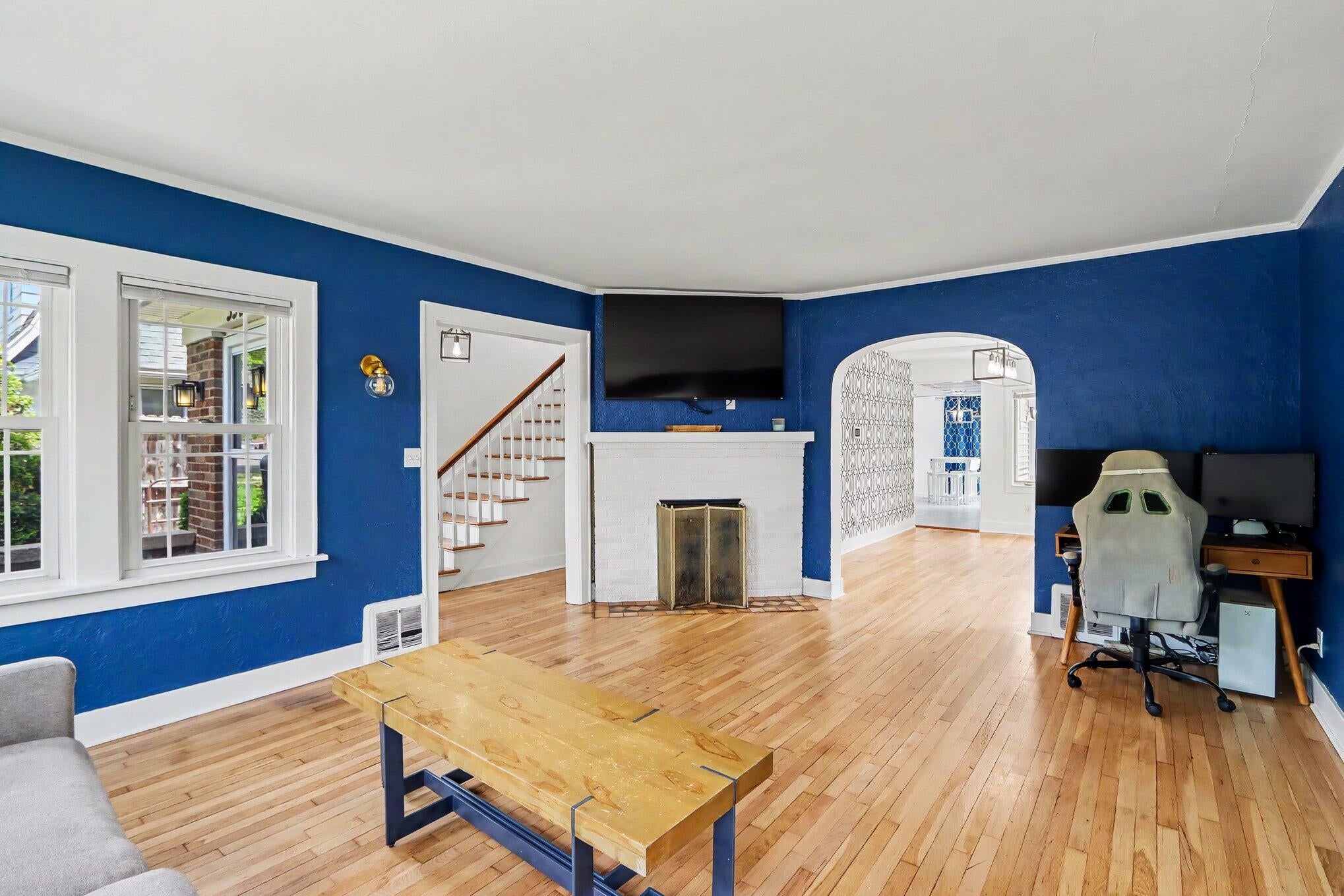 330 N Riverview Drive