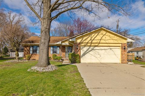 Photo of 46405 Oaklawn Street, Macomb Township, MI 48042 (MLS # 20261027086)