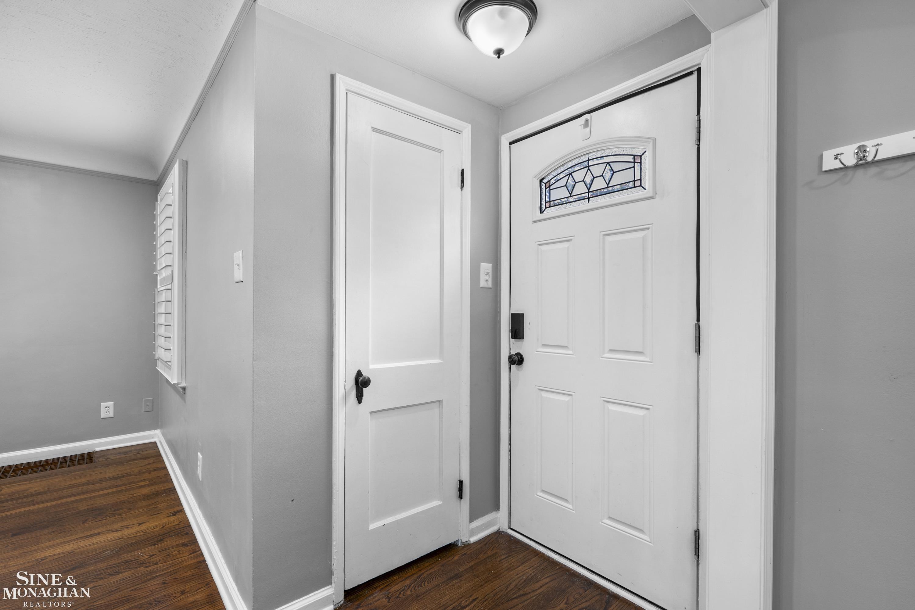 310 N Altadena Avenue