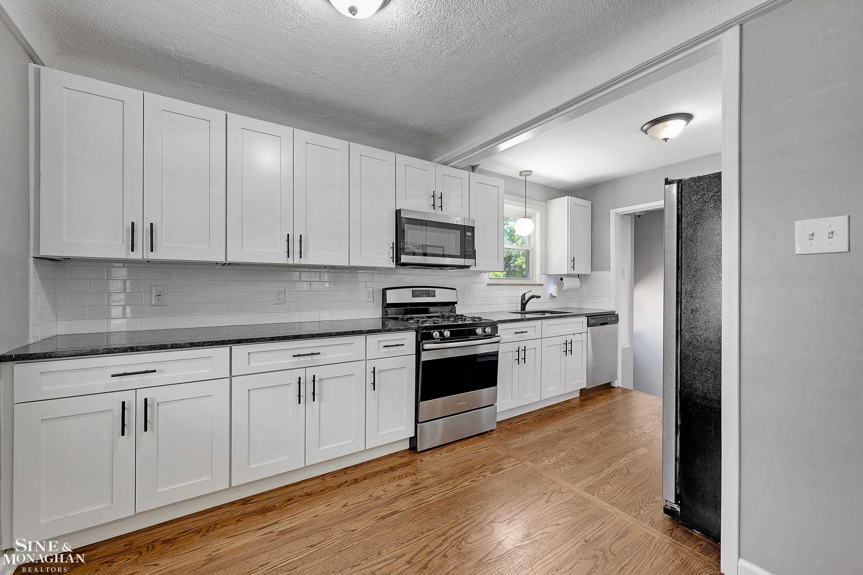 310 N Altadena Avenue