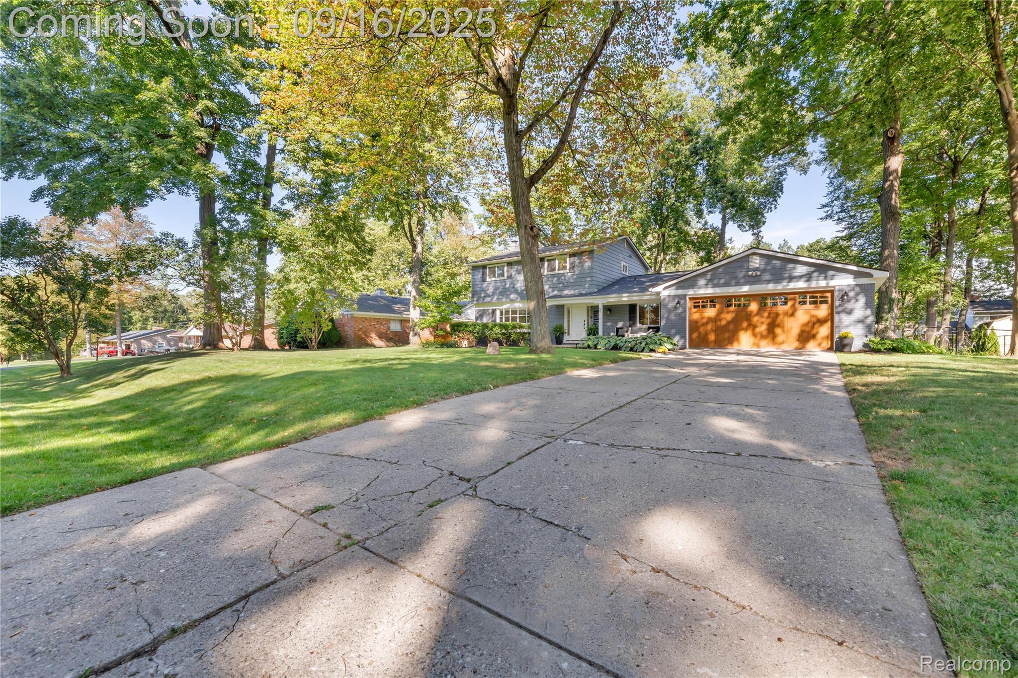 5920 Warbler Drive