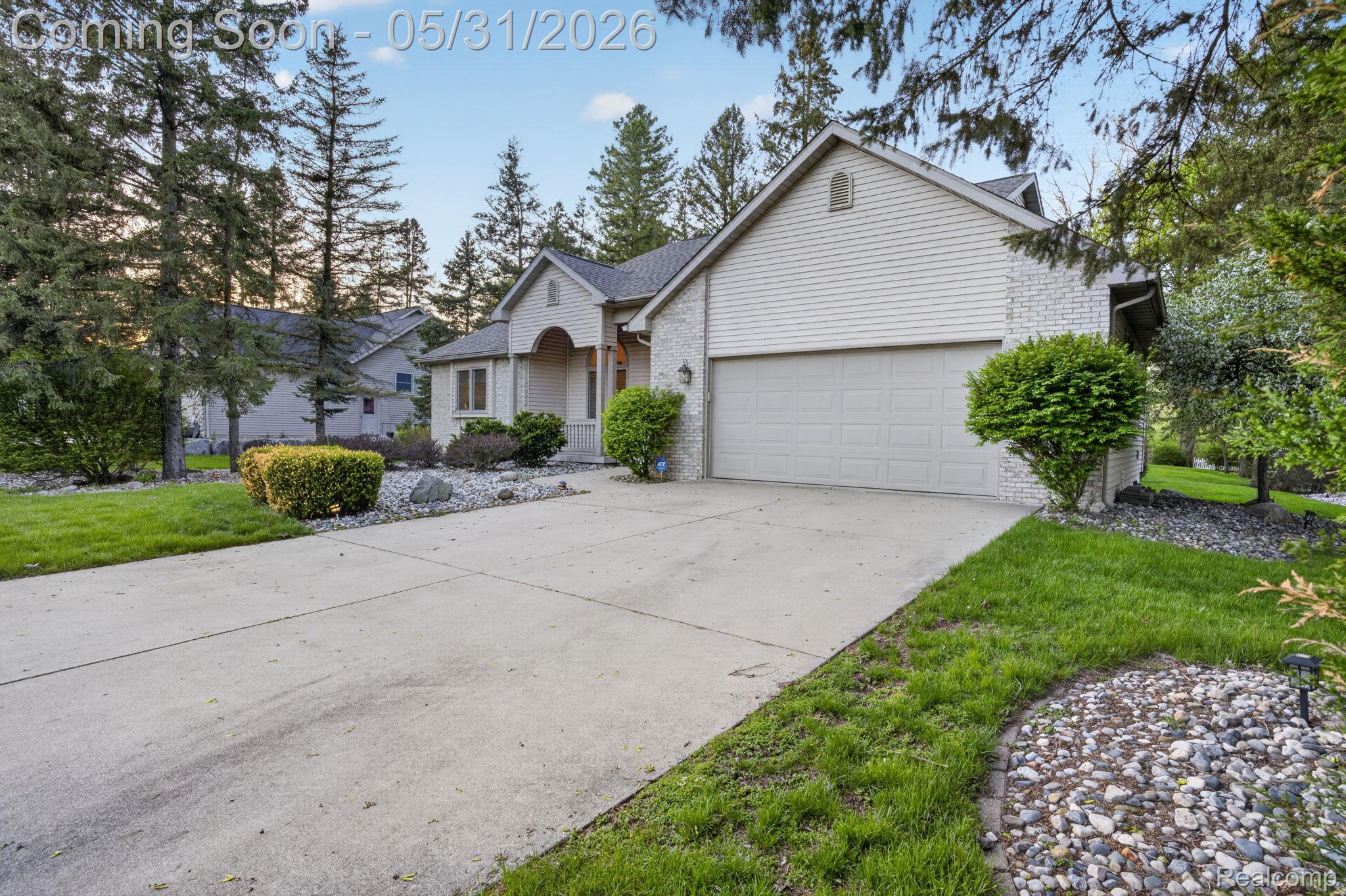 9508 Pine Needle Trail