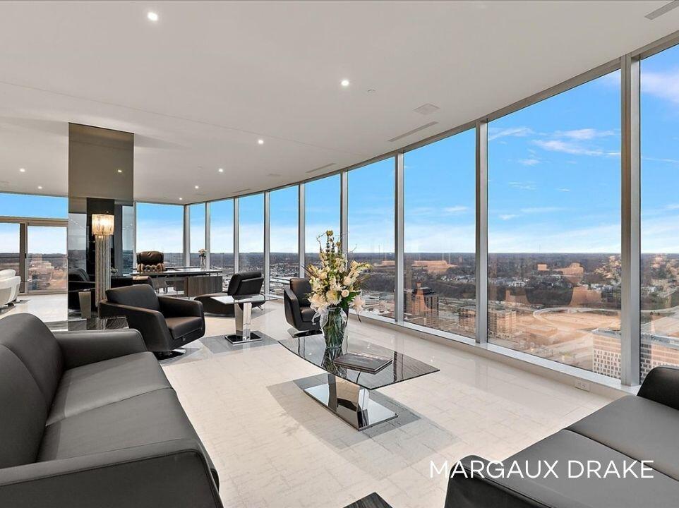 335 Bridge Street NW 3200