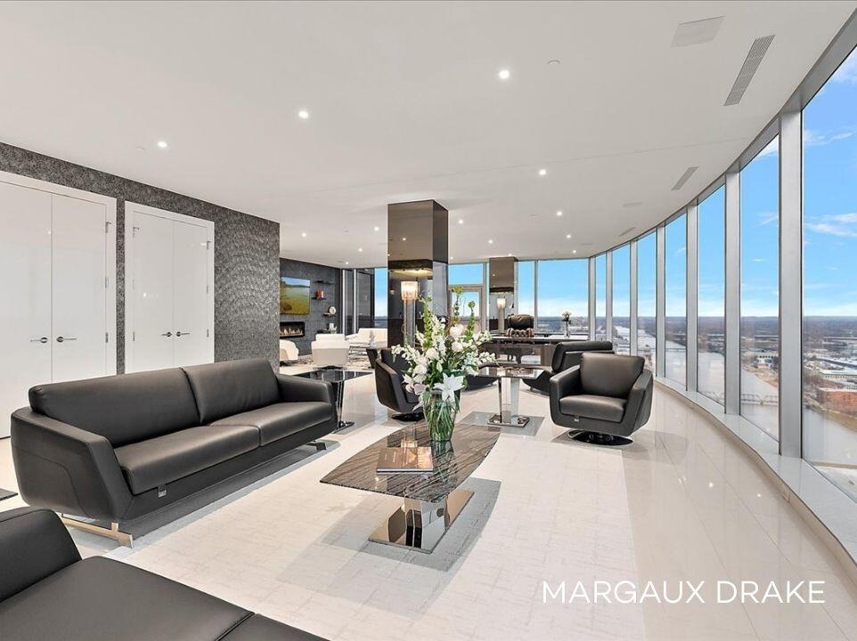 335 Bridge Street NW 3200