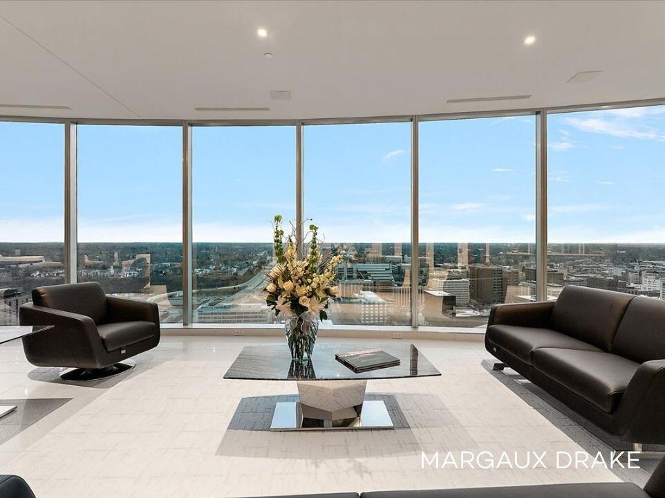 335 Bridge Street NW 3200