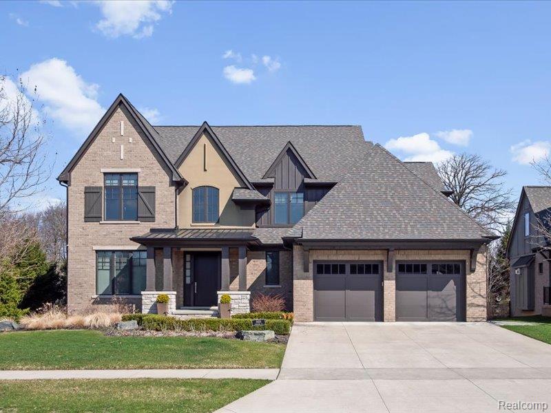 3824 Poppleton Court