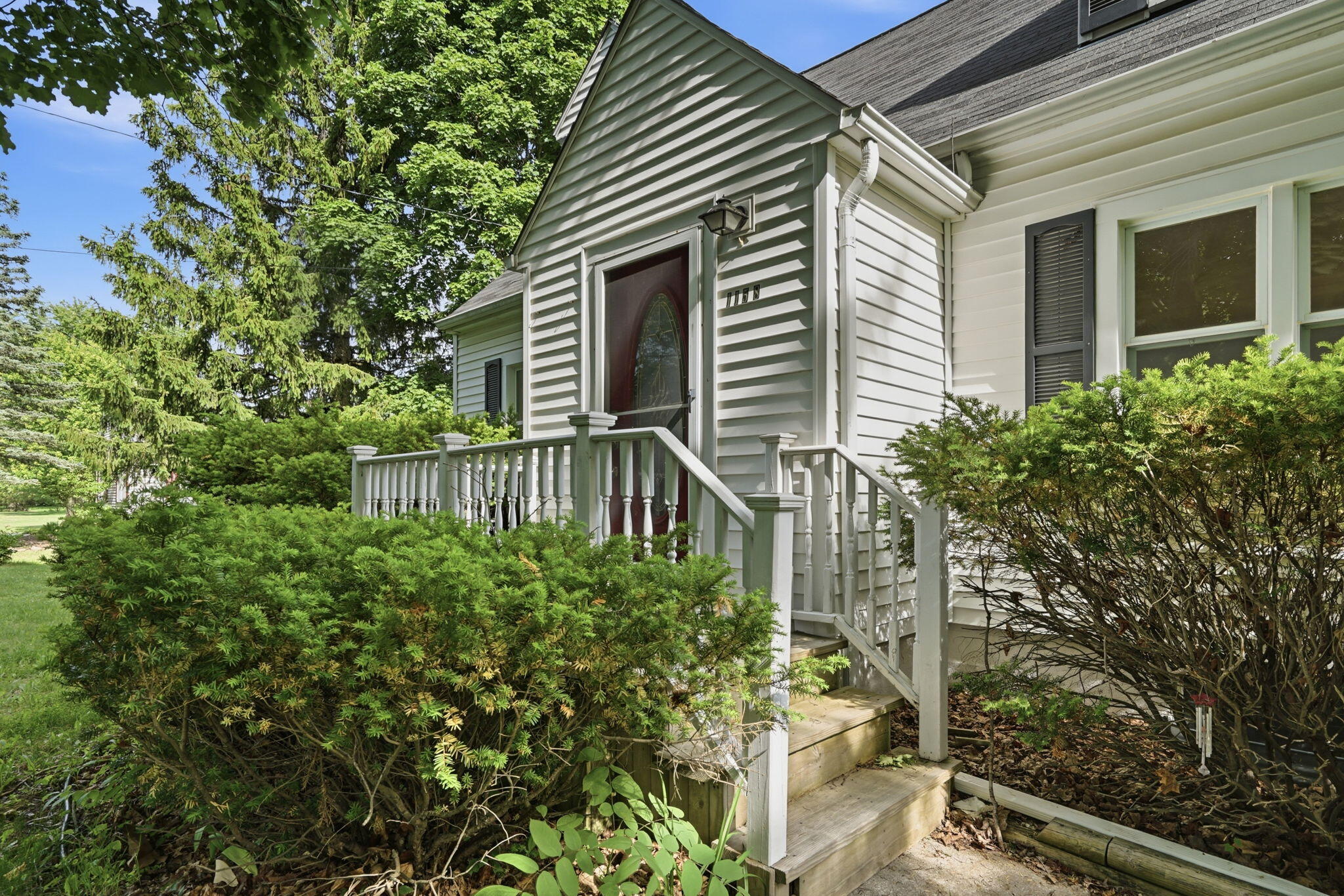 1158 W Reid Road