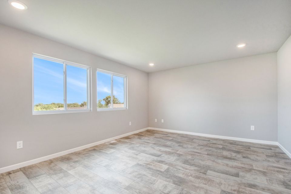7345 GERALDINE Circle
